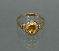 Ring, GG 585, oval facettierter Citrin, 22 Brillanten zus. ca. 0.44 ct., 2 g, RM 18.5