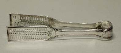 Vorlegezange, Silber 950, Frankreich, U-Form, Muschelzier, à jour gearbeitet, 26 cm hoch, ca. 235 g