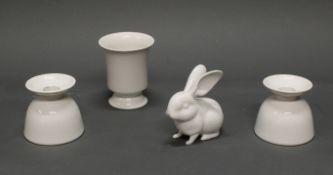 Paar Kerzenleuchter, Vase, Porzellanfigur "Hase", KPM Berlin, Weißporzellan, 7.5-9.8 cm hoch