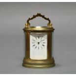 Miniatur-Reiseuhr, Frankreich, um 1870, ovales Messinggehäuse, fünfseitig verglast, weißes Email-Zi