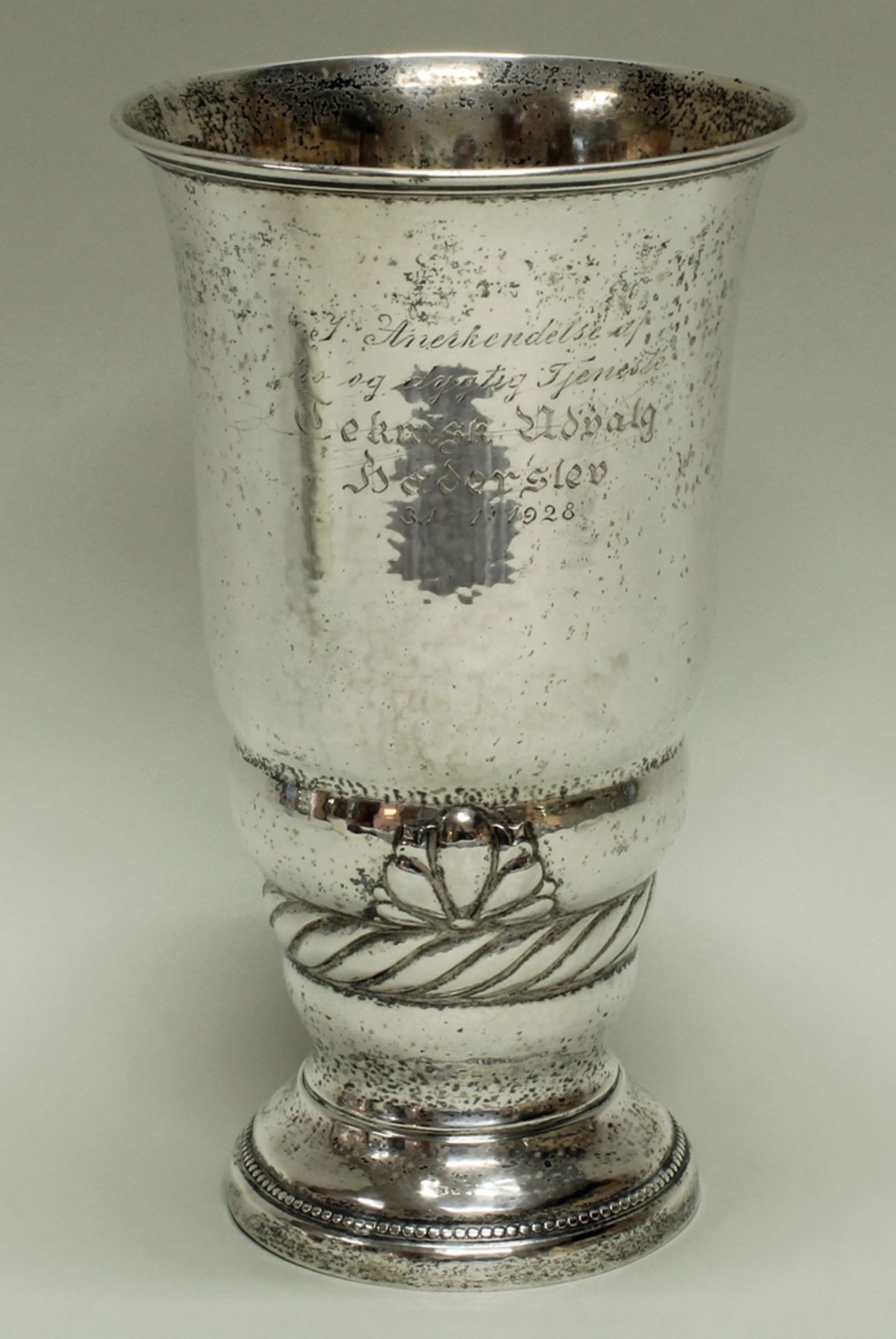 Pokal, Silber 826, Dänemark, 1926, Carl M. Cohr, Wardeinmarke Christian F. Heise, martelliert, grav