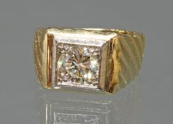 Solitär-Brillant-Ring, punziert 14 K, GG 585, 1 Brillant ca. 1.80 ct., etwa cr1/vvs2, Goldgewicht c