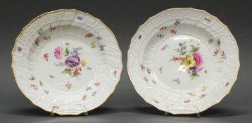 2 Teller, Meissen, Schwertermarke, 1850-1924, 1. Wahl, Neubrandenstein, bunte Blumen und Insekten, 