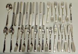 Besteckteile, versilbert 150, Wilkens, Modell Opera: 6 Fischgabeln, 6 Fischmesser, 10 Gabeln, 10 Me