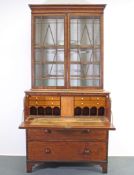 Aufsatz-Schreibkommode, "Secretaire Bookcase", England, frühes 19. Jh., Mahagoni, Unterteil mit dre