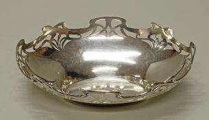 Schale, Silber 800, Gbr. Kühn, Jugendstil, à jour gearbeitet, oval, 6.8 x 22.5 x 17.5 cm, ca. 237 g