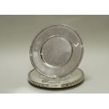 6 Platzteller, Silber 925, Wilkens, glatt, Blattstab-Rand, ø 28 cm, zus. ca. 3.100 g