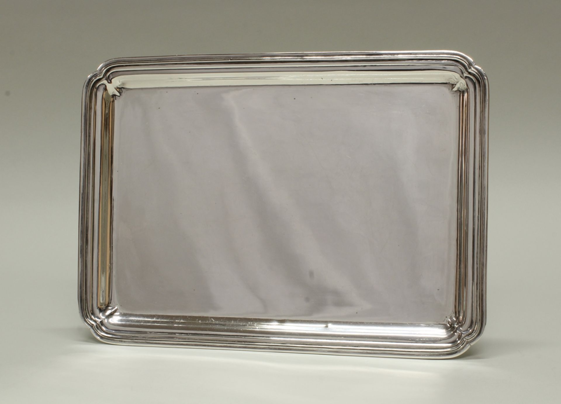 Tablett, Silber, Ägypten, rechteckig, profilierter Rand mit passigen Ecken, 31 x 22.2 cm, ca. 690 g