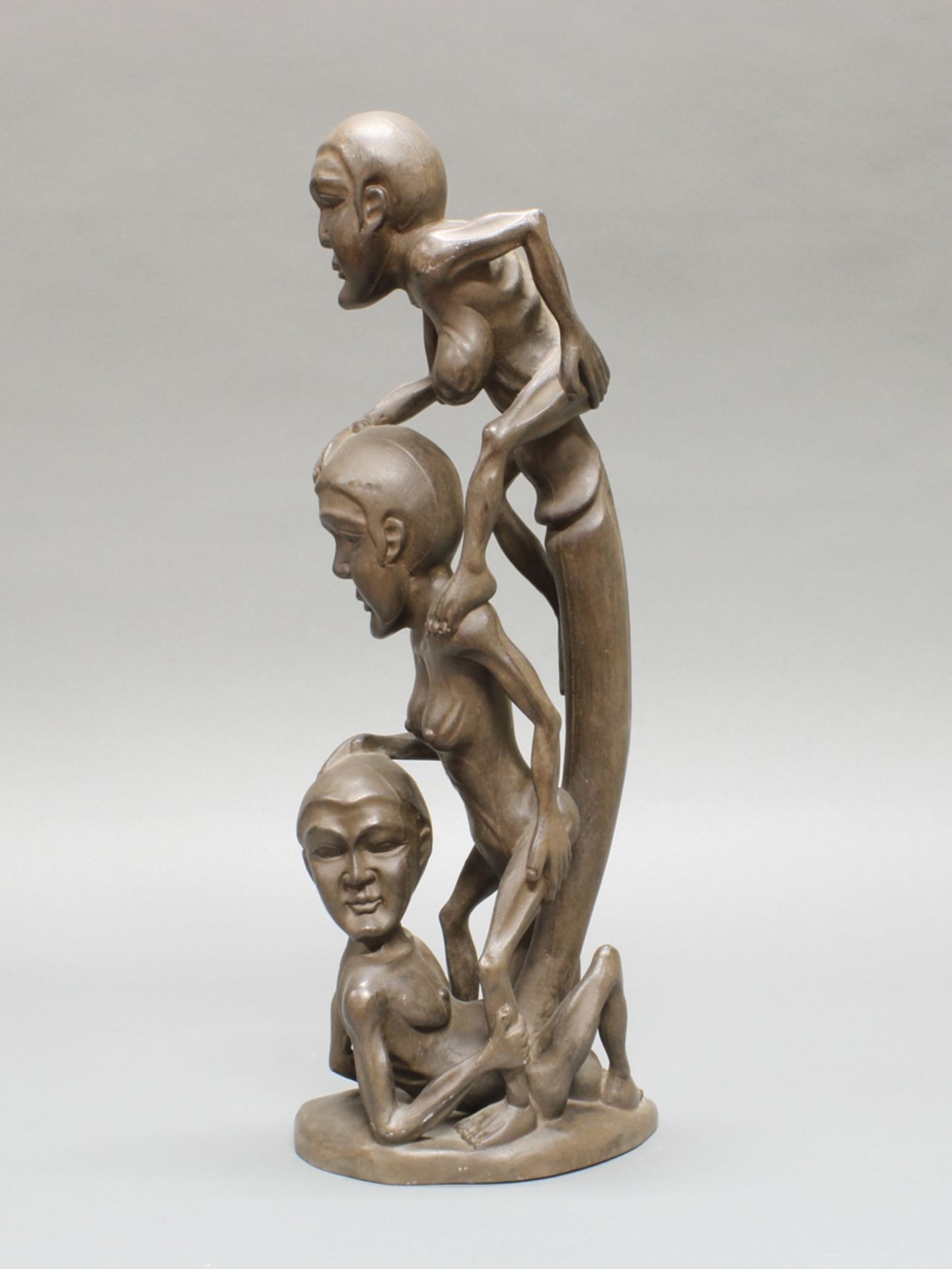 3 Skulpturen, "Erotische Figuren", Bali, 20. Jh., Holz, geschnitzt, 43-48 cm hoch - Bild 4 aus 4