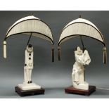2 Salonlampen, mit Porzellanfiguren "Trauernder Bajazzo" und "Bajazzo mit Maske" der Schwarzburger