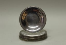 16 Teller, Silber, Ägypten, glatter Spiegel, Palmettenbordüre, ø ca. 15.5-16 cm, zus. ca. 2.030 g