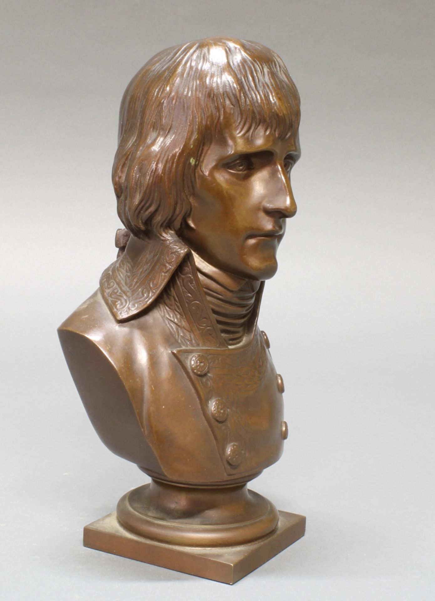 Bronze, braun patiniert, "Napoleon", verso bezeichnet F. Barbedienne. Fondeur, Stempel Réduction Mé - Image 4 of 5