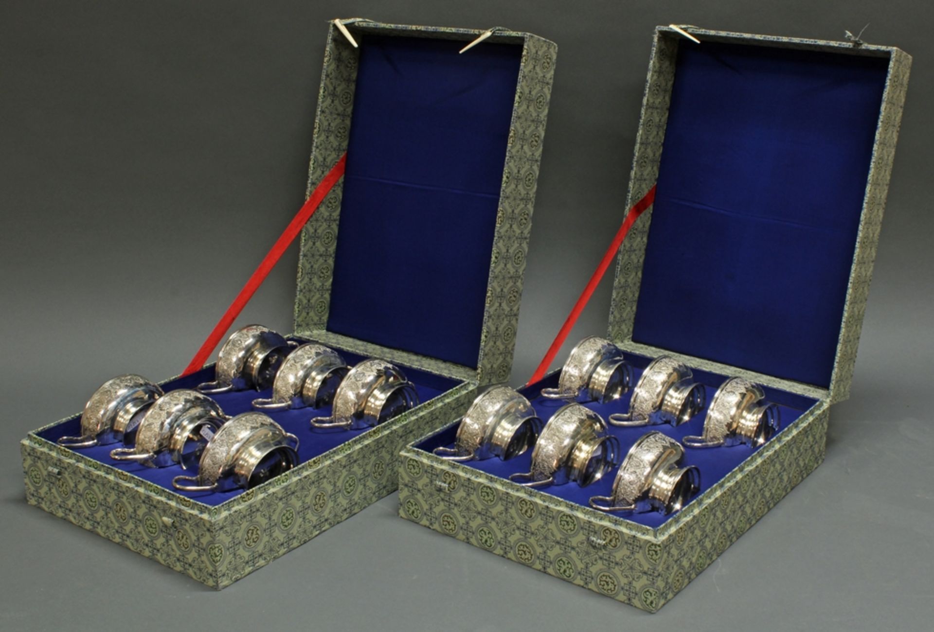 12 Henkelschalen, Silber 84er, Iran, 20. Jh., Vartan, Ornamentdekor, Doppelhenkel, 6 cm hoch, zus.