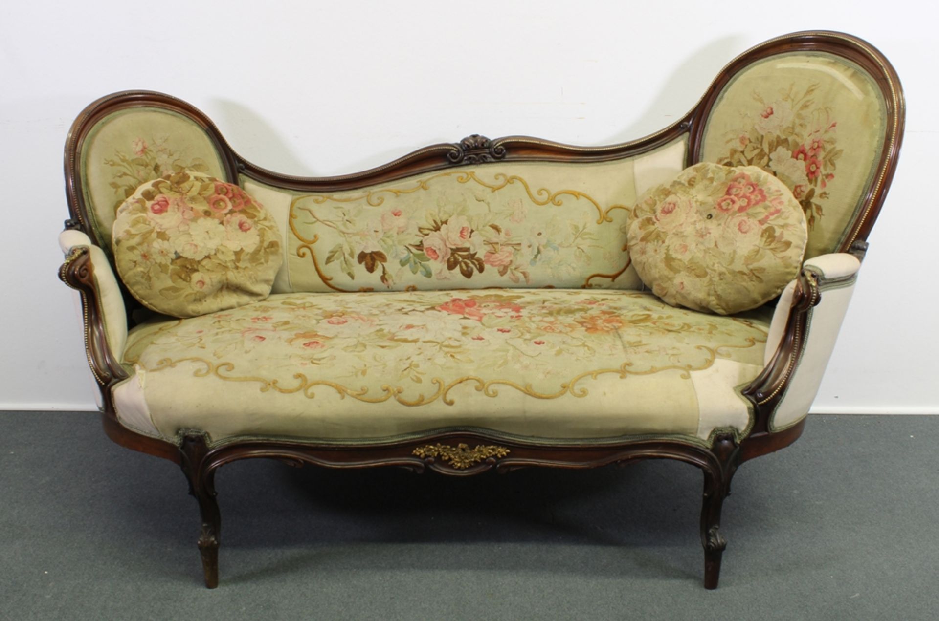 Sitzgruppe, im Barock-Stil, um 1870/80, fünf Stühle, ein Fauteuil, ein Récamiere, Rückenlehnen in M - Bild 6 aus 7