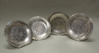 4 Teller, Silber, Ägypten, passig, verschiedene Ornamente, ø 25.8 cm, zus. ca. 1.397 g