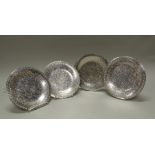 4 Teller, Silber, Ägypten, passig, verschiedene Ornamente, ø 25.8 cm, zus. ca. 1.397 g