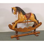 Schaukelpferd, "Rocking Horse", England, 20. Jh., Ian Armstrong, Schichtholz, Ledersattel, Pferdeha