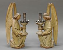 2 Skulpturen, Holz geschnitzt, "Adorierende Leuchterengel", jeweils mit Kerzenhalterung, 19. Jh., j