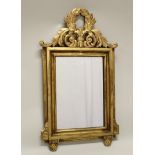 Wandspiegel, Frankreich, 20. Jh., Holz, goldbronziert, Fronton, 68 x 39 cm