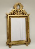 Wandspiegel, Frankreich, 20. Jh., Holz, goldbronziert, Fronton, 68 x 39 cm