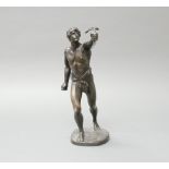 Bronze, schwarzbraun patiniert, "Marathonläufer", auf der Plinthe bezeichnet Küchler, H. 26 cm, lei