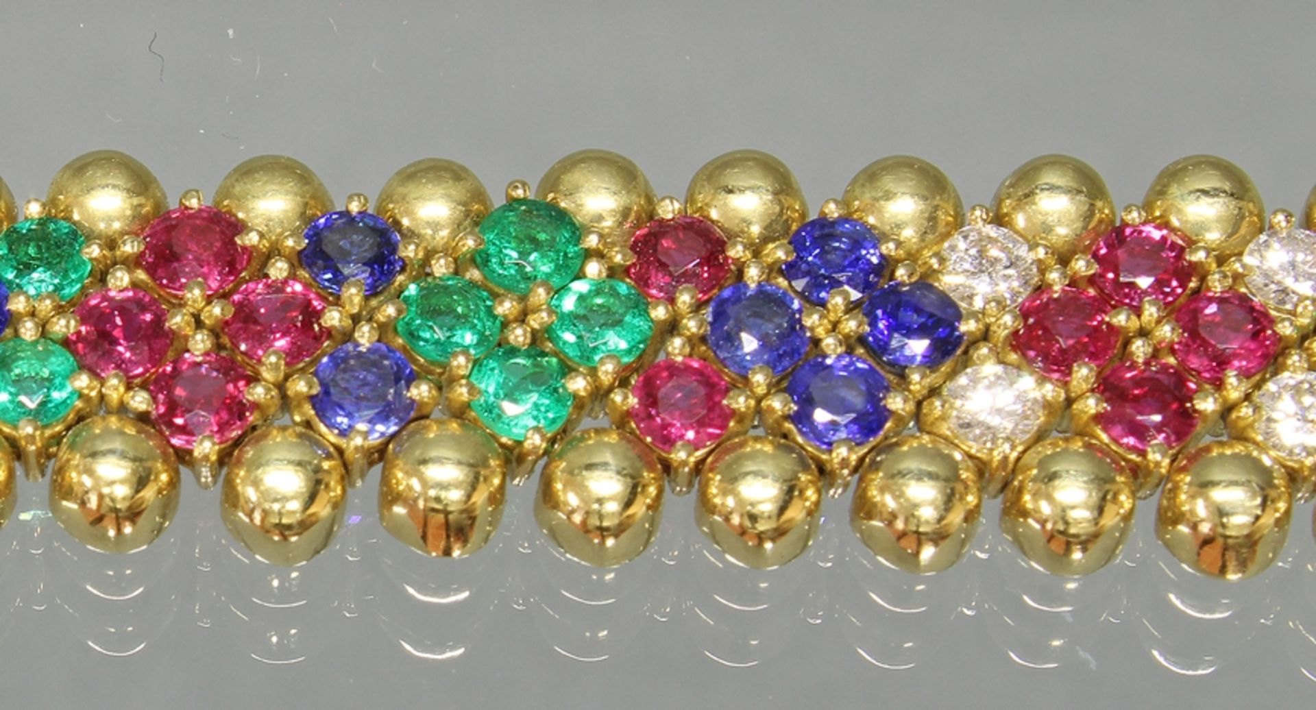 Armband, Millefiori, GG 750, 8 Brillanten zus. ca. 0.80 ct., 38 facettierte Smaragde, 38 facettiert - Bild 3 aus 3