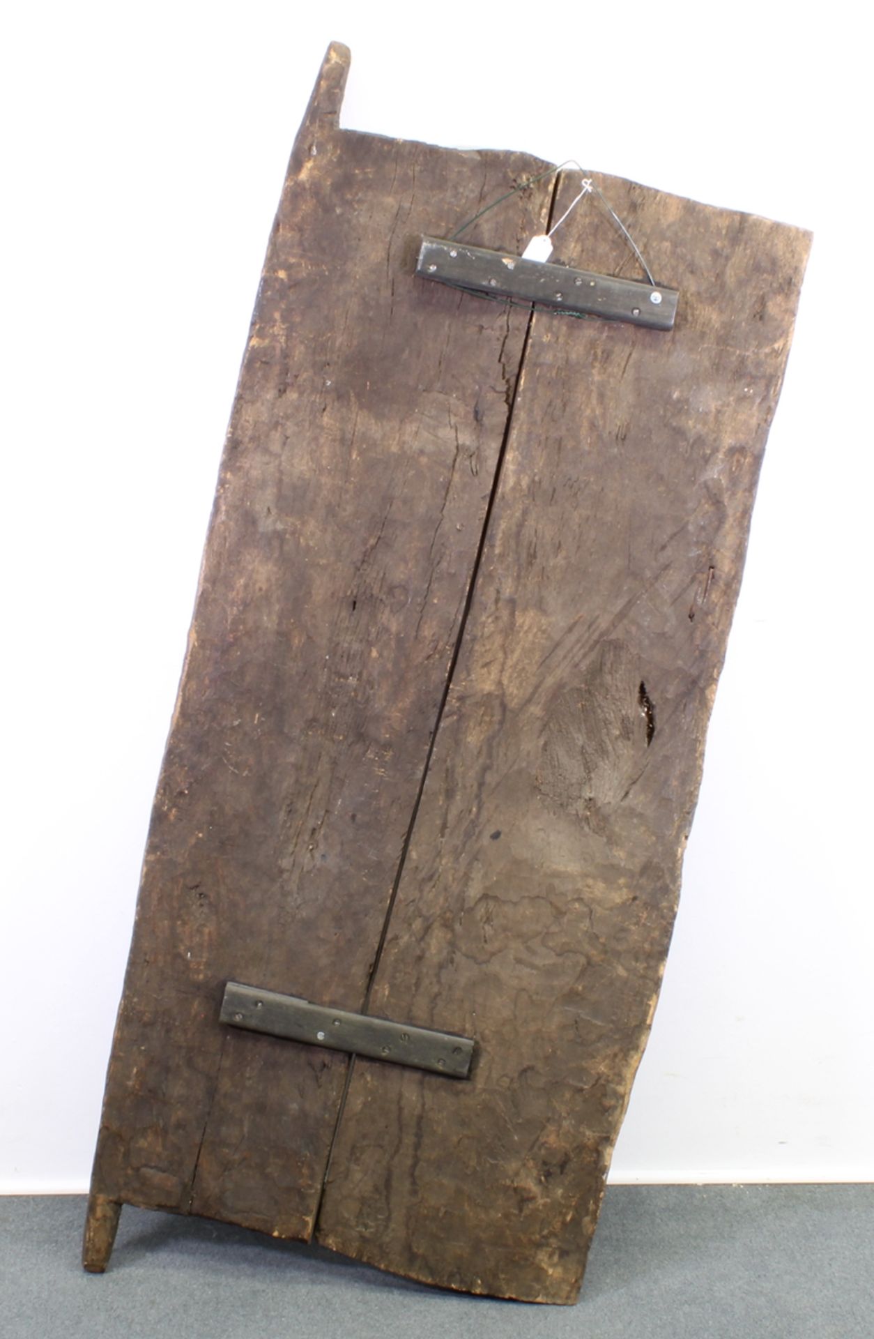 Große Tür eines Getreidespeichers, Mali, Afrika, authentisch, dunkelpatiniertes Holz mit Schnitzere - Bild 4 aus 4