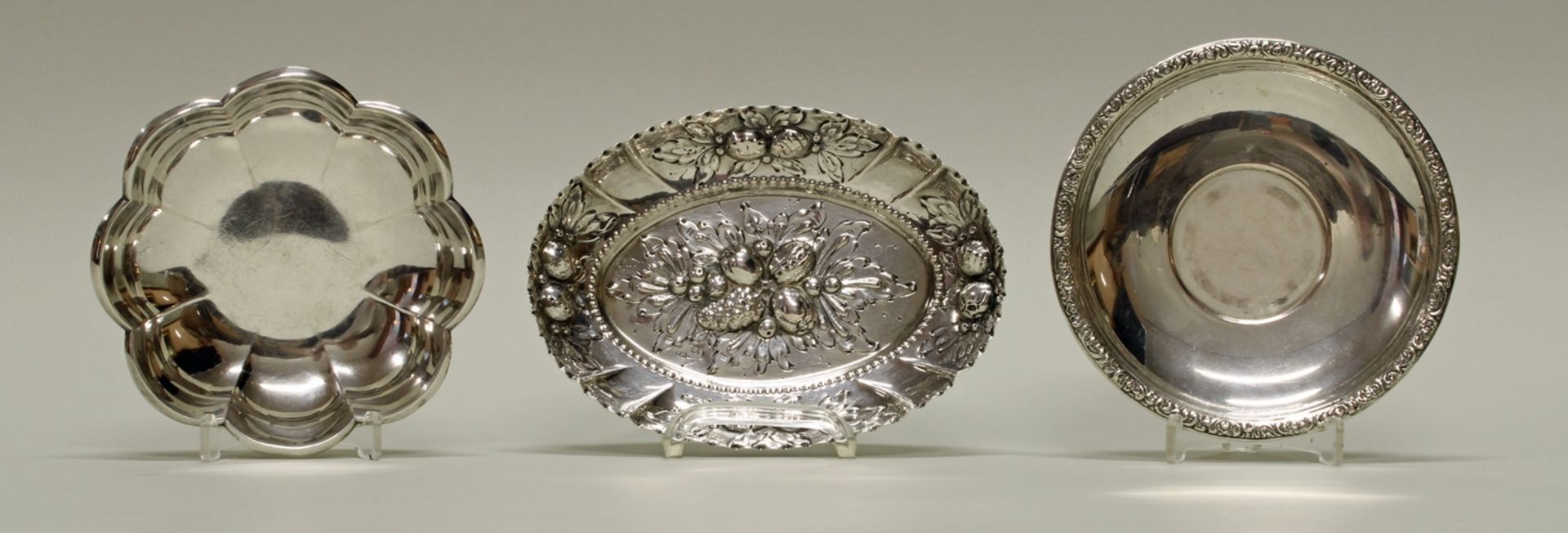 Untertasse, 2 Schälchen, Silber 800/835, deutsch, verschiedene Ausführungen, ø 11.3-12 cm, 14 x 10.