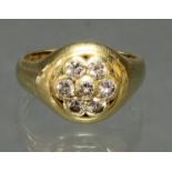 Ring, GG 750, 7 Brillanten zus. ca. 0.70 ct., 9 g, RM 17.5