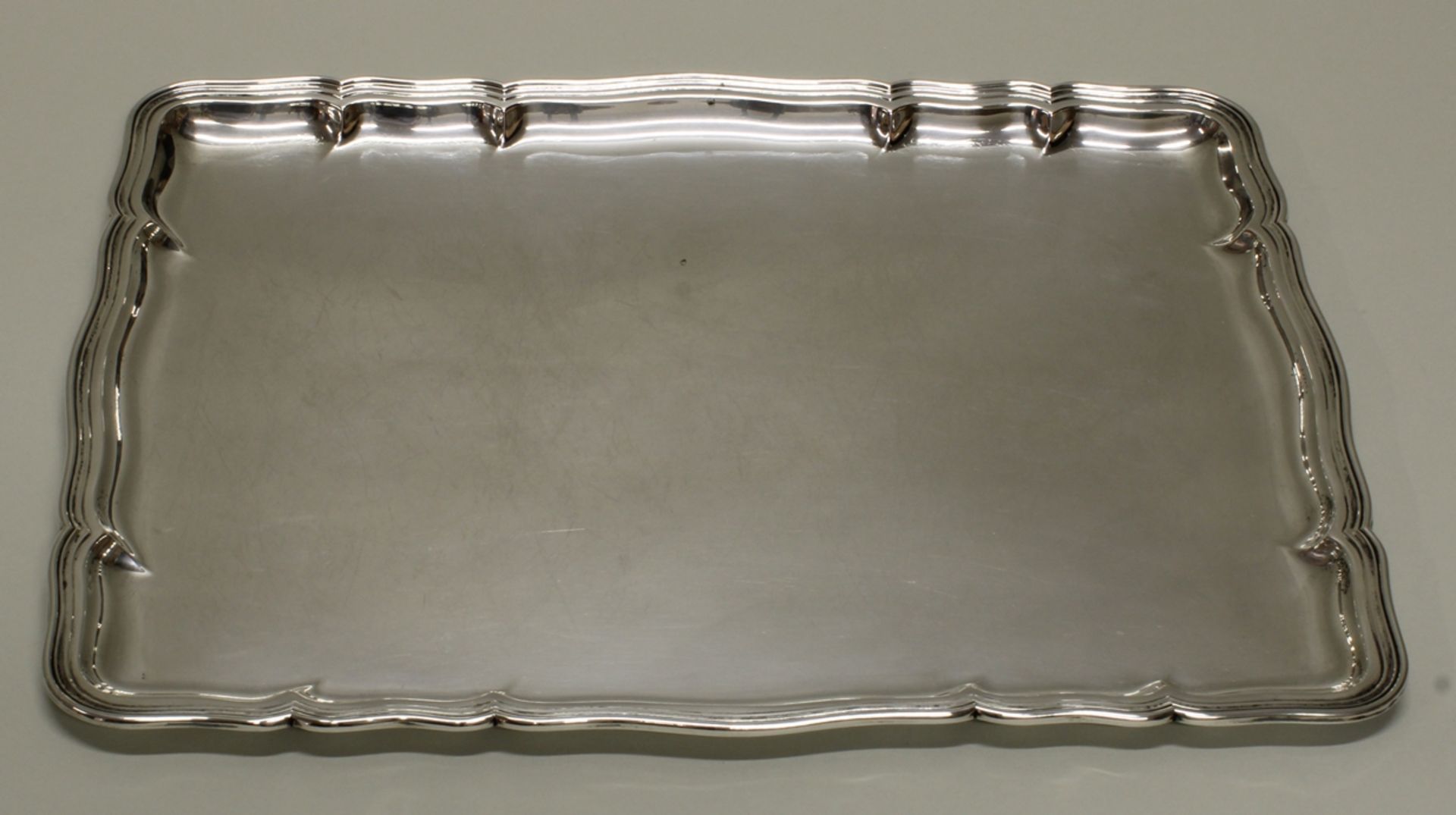Tablett, Silber 830, Wilkens, rechteckig, passig-geschweifter Profilrand, 42 x 30 cm, ca. 1.076 g, 