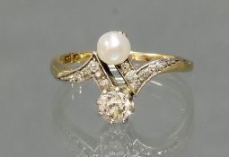 Ring, Art Deco, um 1920/30, GG 750, Ringkopf weiß belötet, 1 Diamant ca. 0.24 ct., Altschliff, 1 Bo