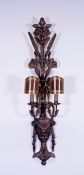 Wandlampe, Italien, Holz/Metall, Vasendekor, zweiflammig, 102 cm hoch, Elektrik ungeprüft