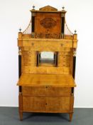 Biedermeier-Sekretär, Wien, um 1820, Birke massiv sowie geflammt furniert, geschnitzte Karyatiden u