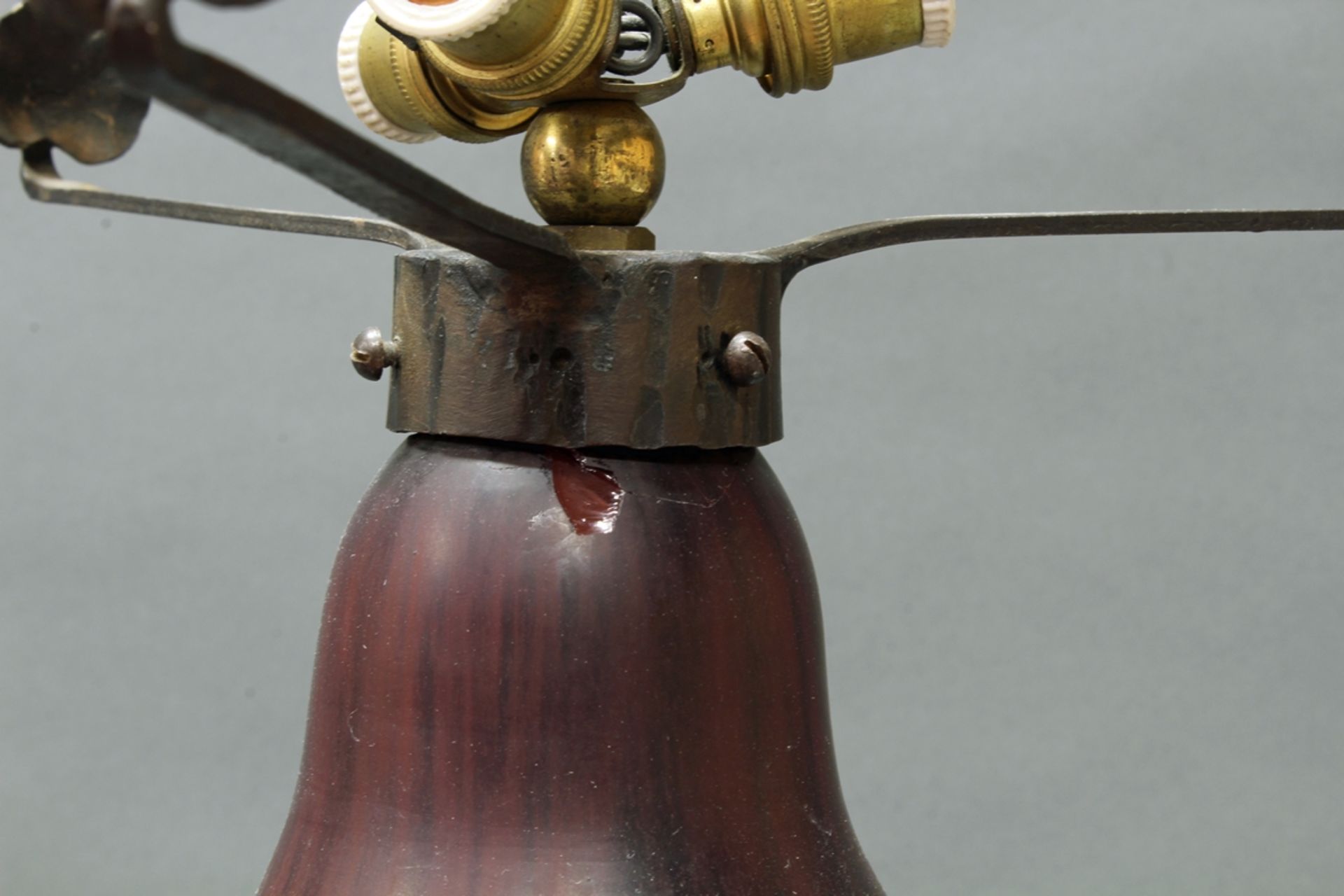 Tischlampe, Epinay-sur-Seine, Schneider, um 1922, Glas mit orangen und violetten Pulvereinschmelzun - Image 3 of 4