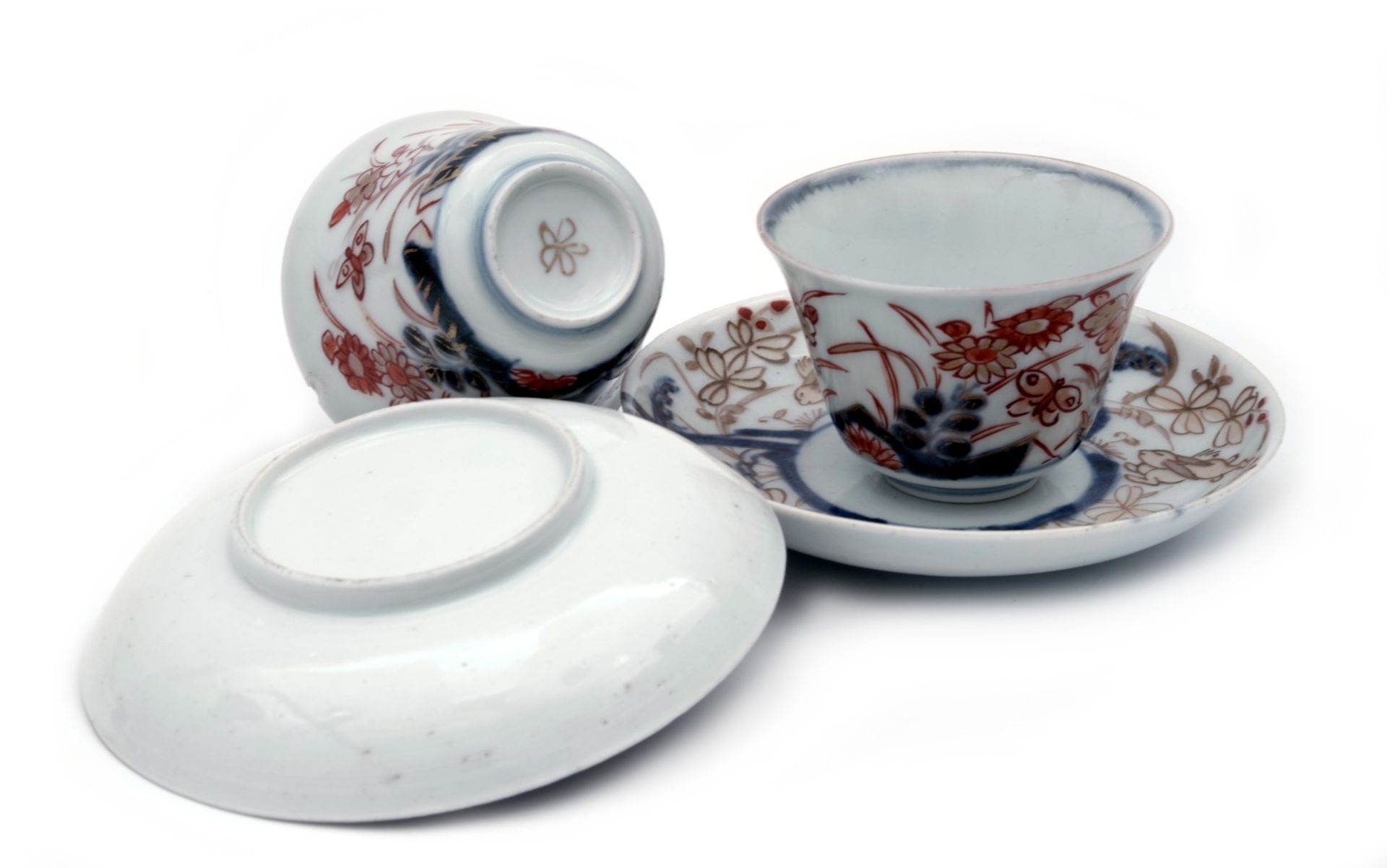 Two Imari-Style Cups and Saucers - Image 2 of 3