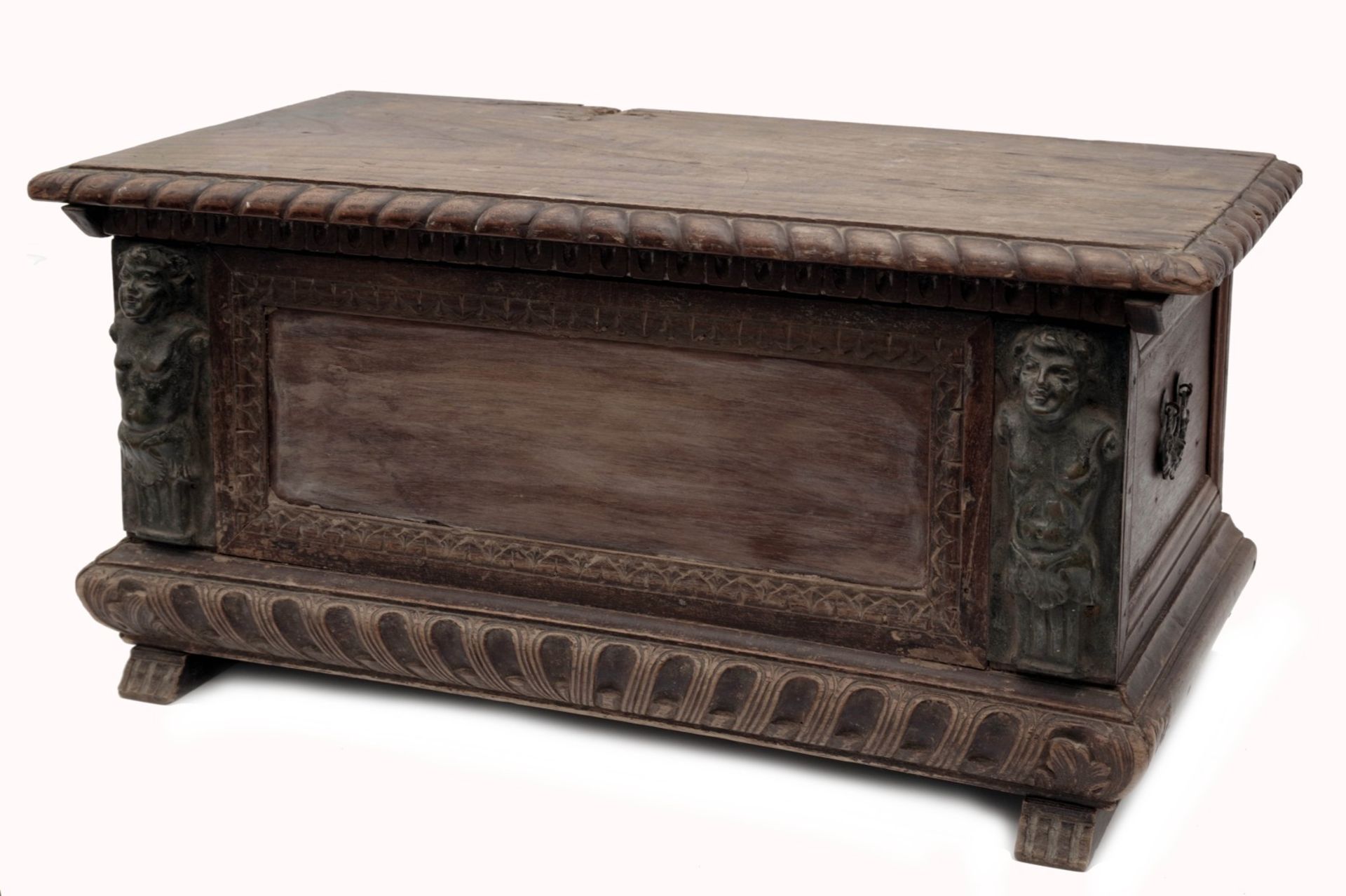 Small Northern Italian Renaissance coffer - Image 3 of 3