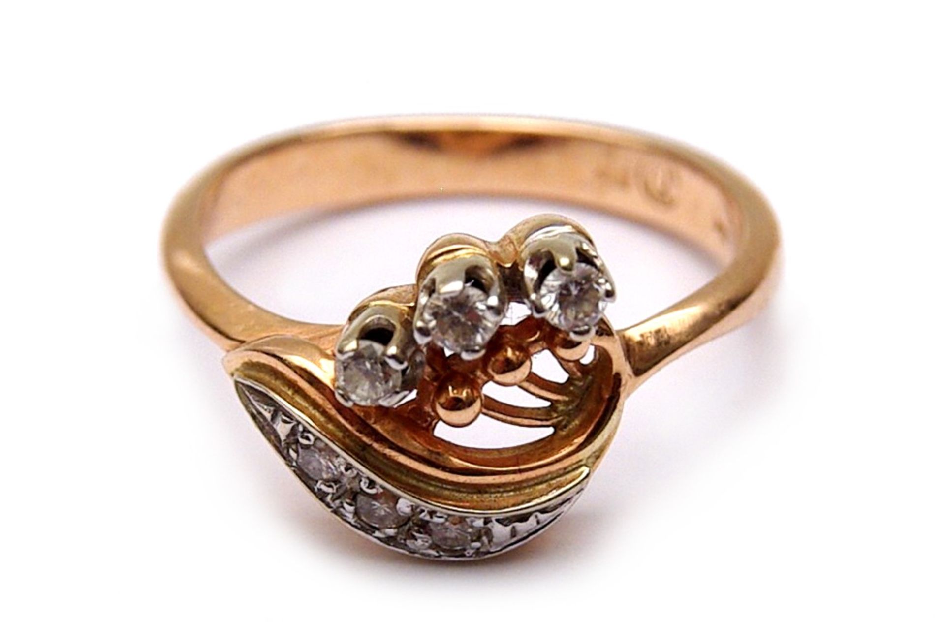 A women´s diamond ring