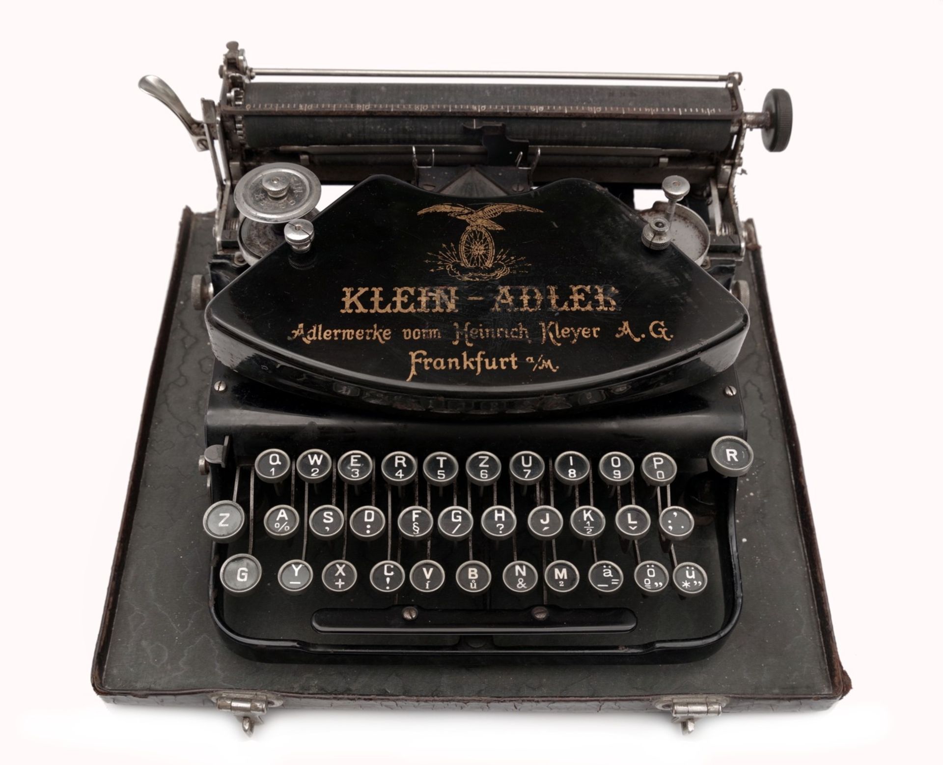 A Typewriter KLEIN-ADLER 1 in Case