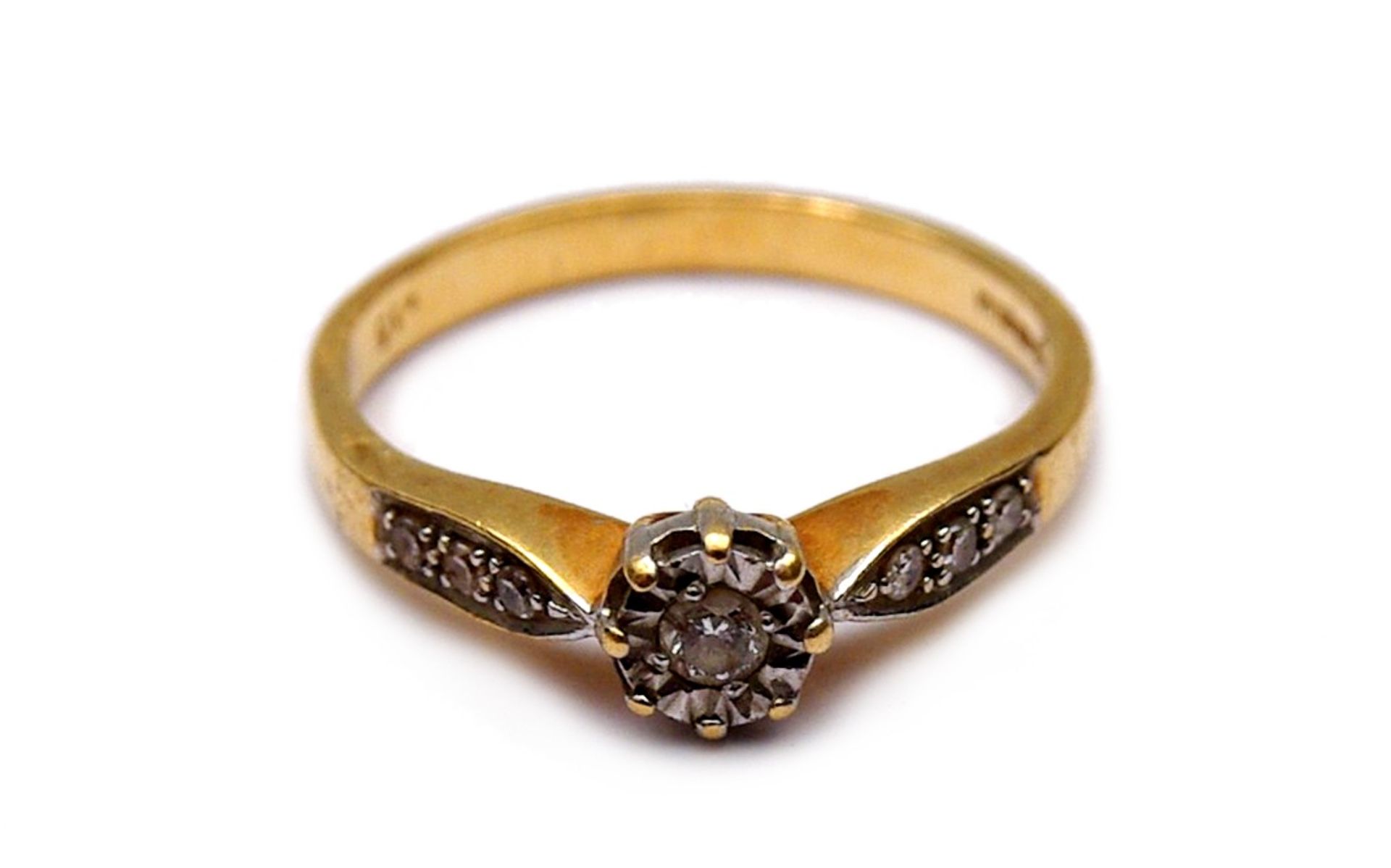 A women´s diamond ring