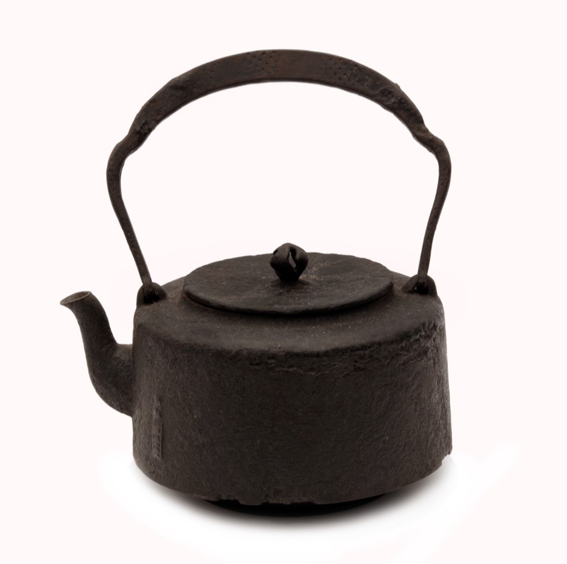 Cast Iron Tetsubin Teapot - Image 2 of 4