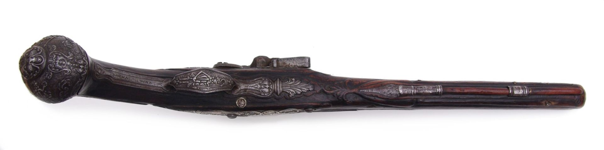 A flintlock pistol - Image 4 of 8