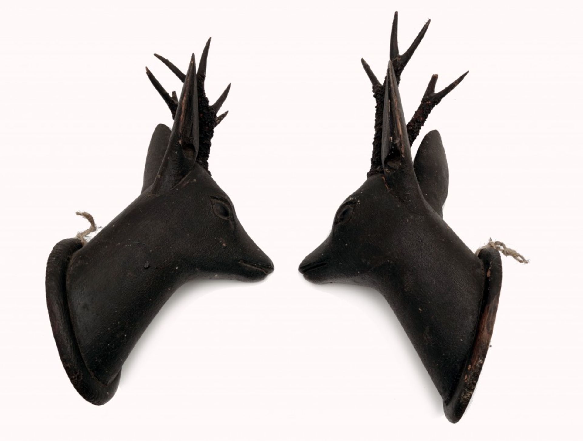 A Black Forest Carved Deer Heads - Image 2 of 3