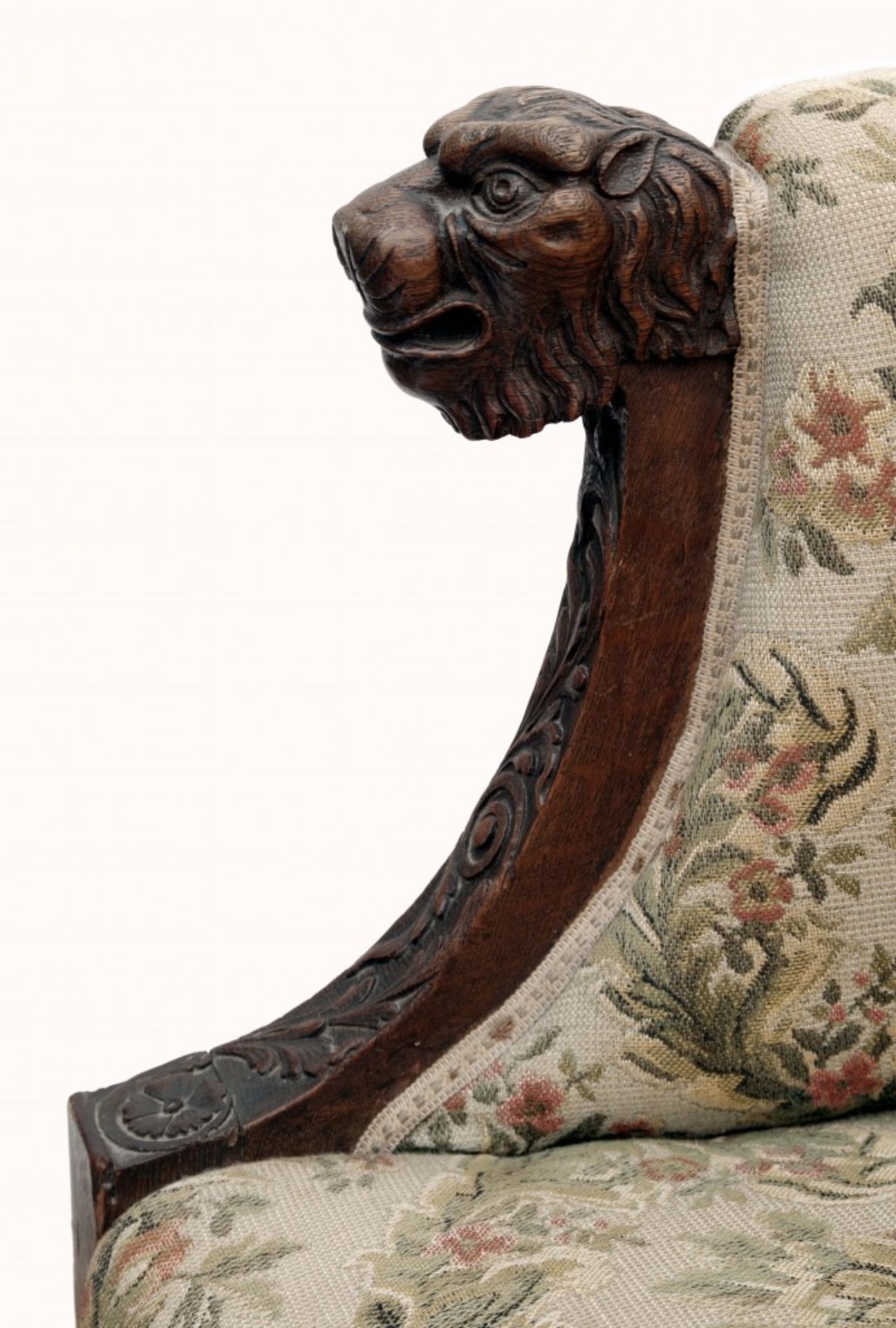 Luxury Baroque-style Carved Armchair - Image 3 of 4