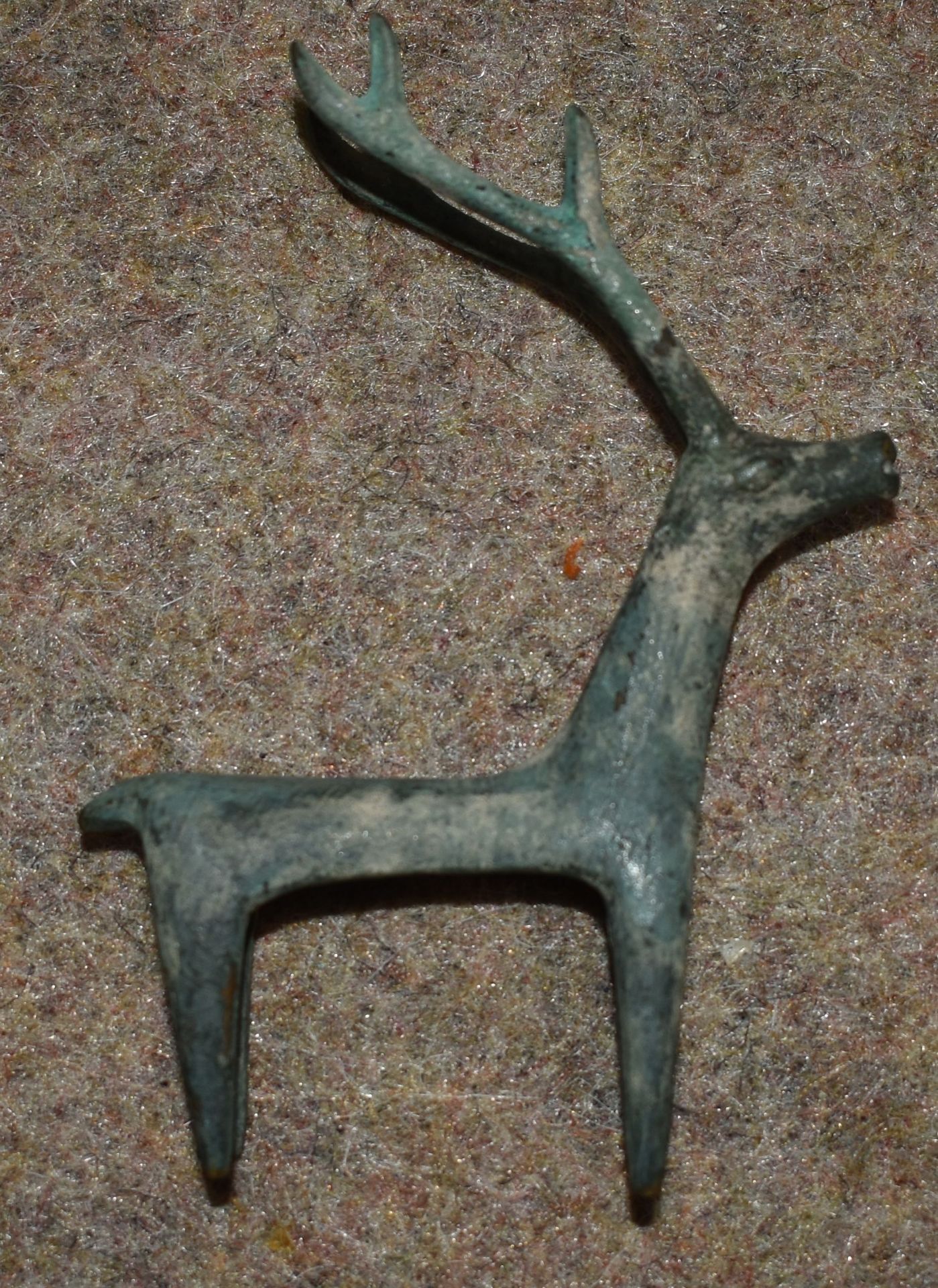 Bronzefigur "Hirsch"