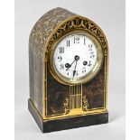 Jugendstil Uhr, deutsch um 1900/10, Holz mit Messingeinlagen, fein ausgeführte Arbeit, mit stilisie