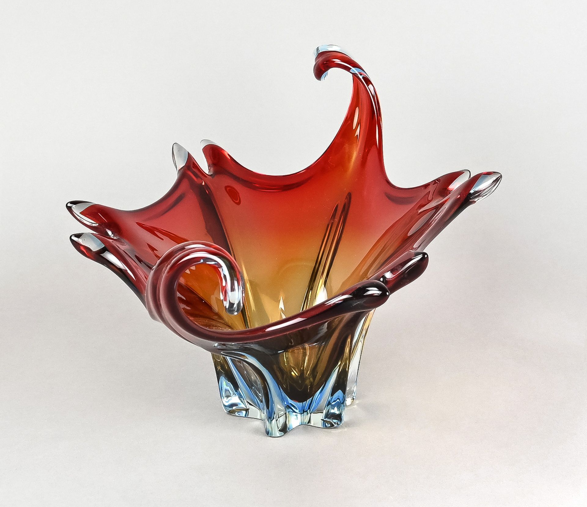 Large decorative Murano bowl, Italy, 20th c,red - blue colour gradient, height 19 cm, length 50 x 2 - Image 2 of 2