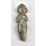 Archaisches Amulett, anthropomorph, kurze Arme, antike Ton Figur, Höhe 17 cm, beschädigt