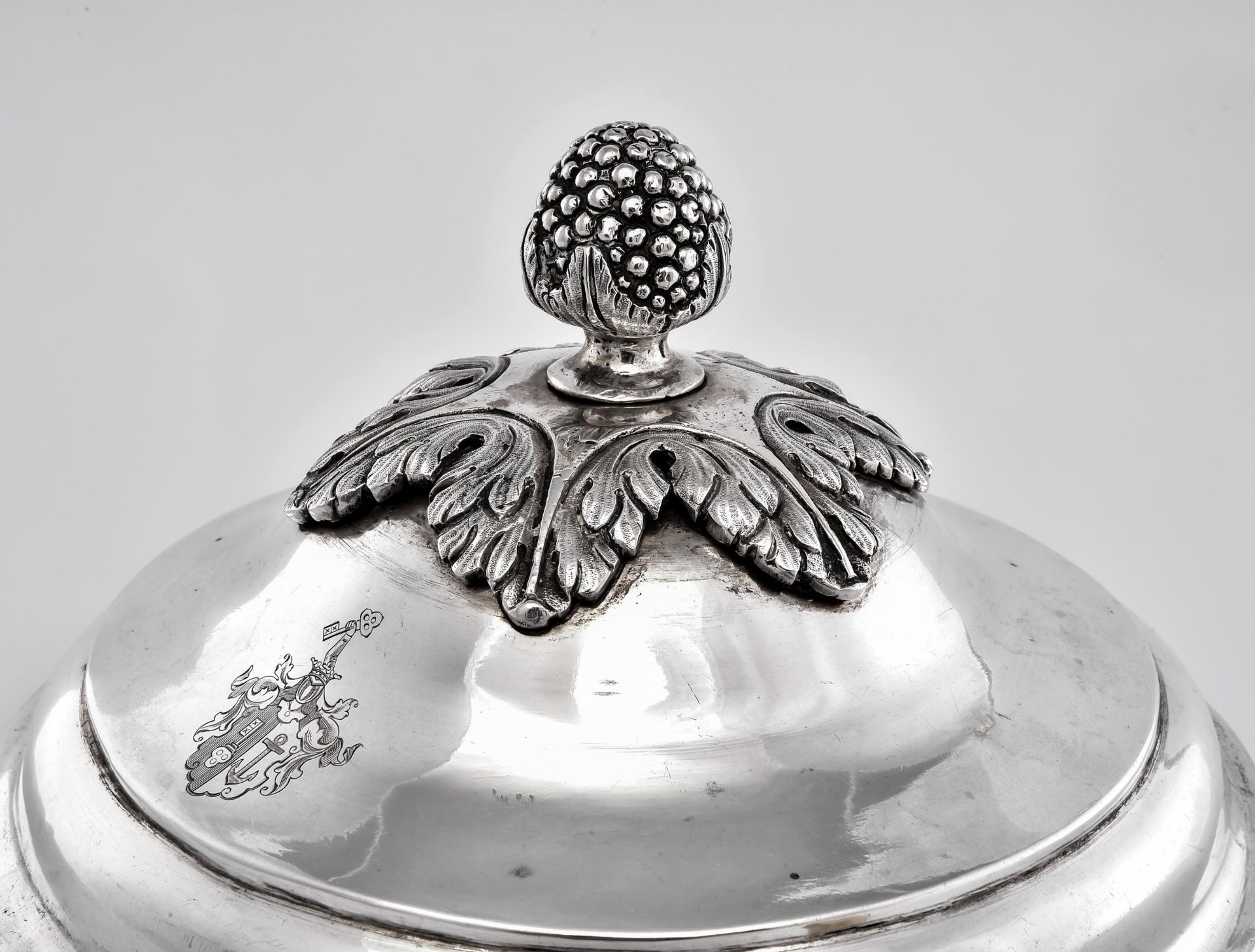 Large silver casserole, Germany, 18th century, silver, tremulier mark, master mark "H.M", crossed a - Image 5 of 7