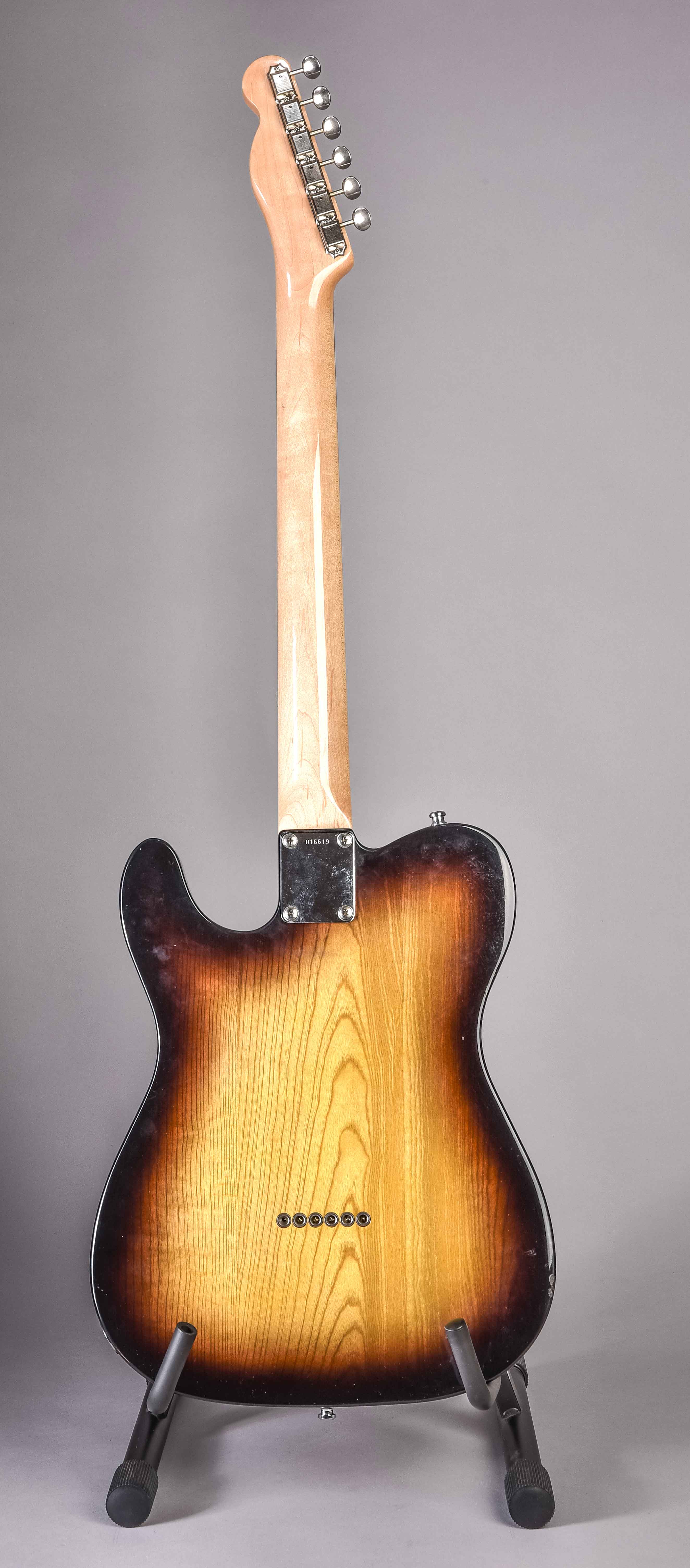 E-Gitarre, Tokai "Breezysound" (Tele). Hellbrauner, schwarz geränderter Sunburst Solid Body mit wei - Bild 9 aus 14
