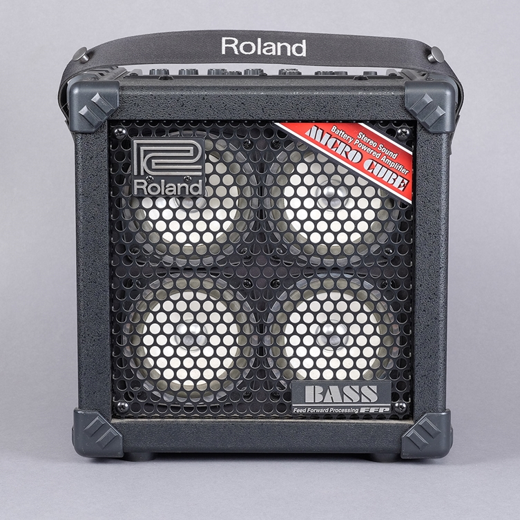 Verstärker Roland, Bassgitarren Verstärker, Micro Cub Bass RX, neuwertig, Höhe 30 x 29 x 20,5 cm